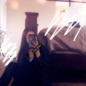 Meet your Posher, Karina